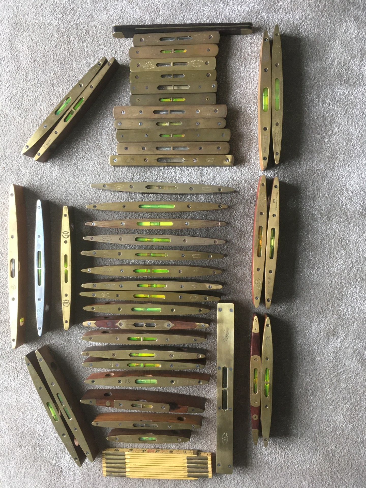 Colactor On the Level. – The old tool collector